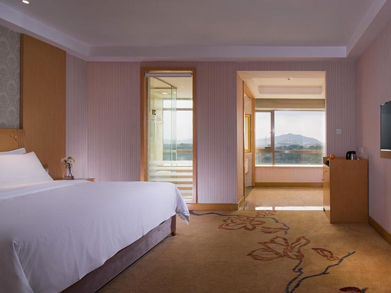 Vienna 3 Best Hotel Dongguan Liaobu Veicle City Экстерьер фото